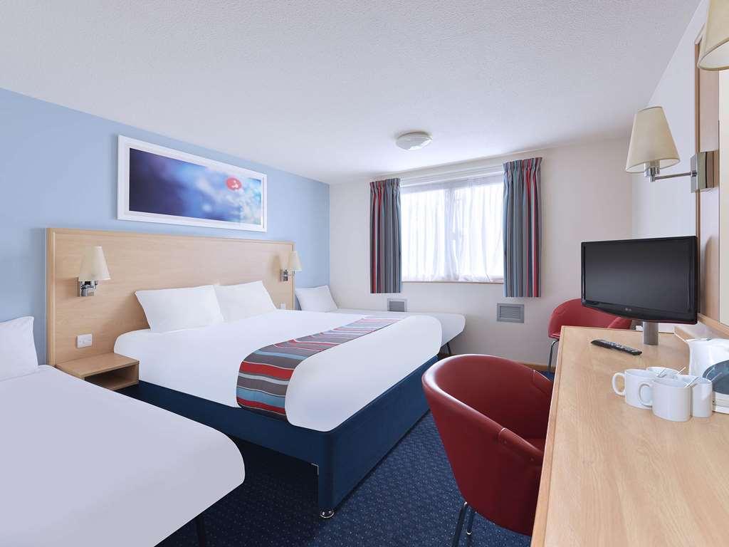 Travelodge Liverpool Central Room photo